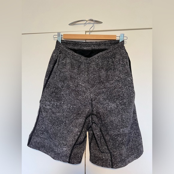 Lululemon Pace Breaker 9 inch running active short with compression liner Small - Picture 3 of 6